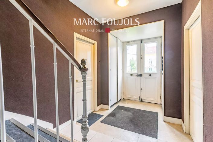 Image No.8-6 Bed House for sale