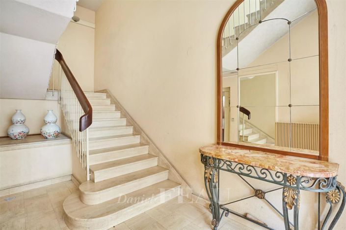 Image No.14-3 Bed Apartment for sale