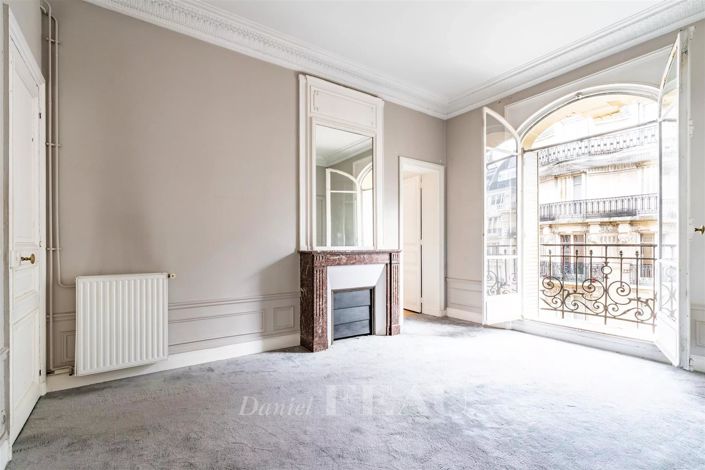 Image No.10-4 Bed Apartment for sale