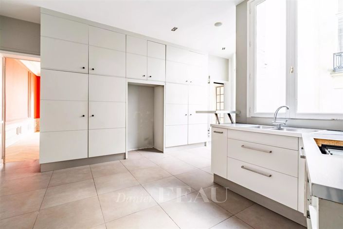 Image No.18-4 Bed Apartment for sale