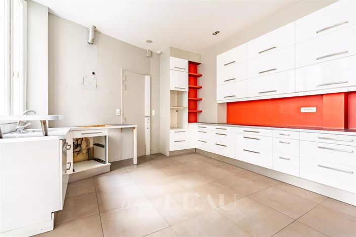 Image No.20-4 Bed Apartment for sale