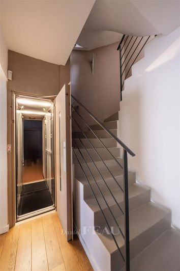 Image No.20-5 Bed House for sale