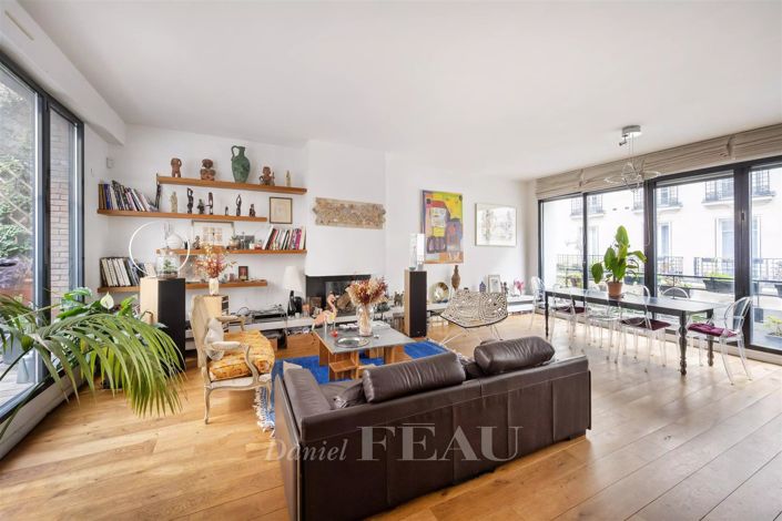 Image No.3-5 Bed House for sale