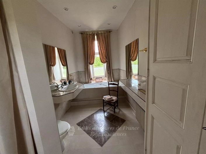 Image No.19-Maison de 11 chambres à vendre à Saumur