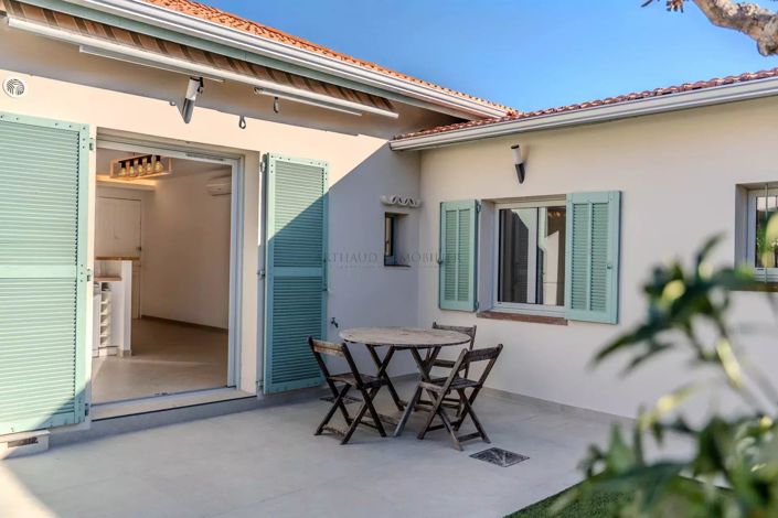 Image No.2-3 Bed House for sale