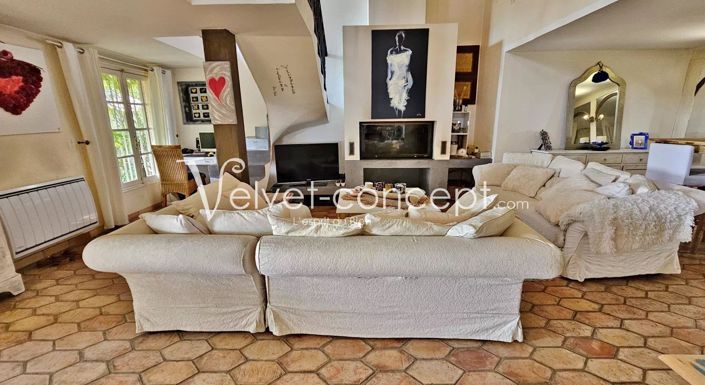 Image No.5-3 Bed House for sale