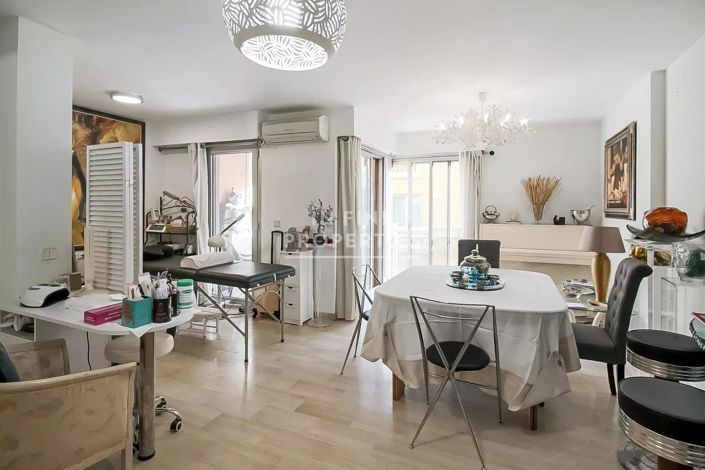 Image No.5-Apartment for sale