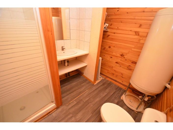 Image No.19-7 Bed House for sale