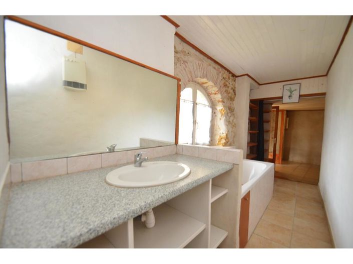 Image No.6-7 Bed House for sale