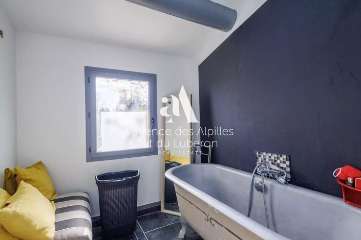 Image No.12-3 Bed House for sale