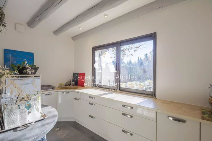 Image No.8-3 Bed House for sale