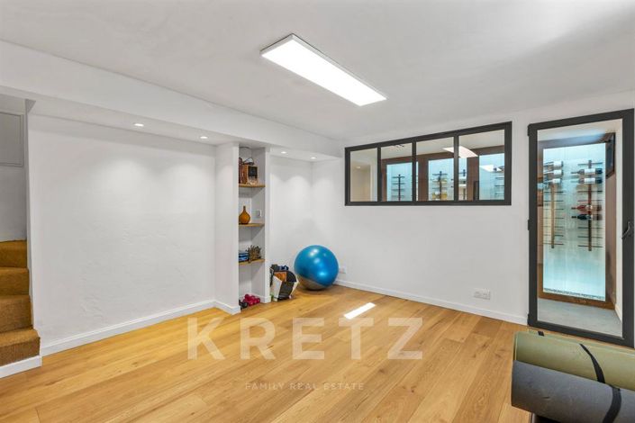 Image No.19-5 Bed House for sale