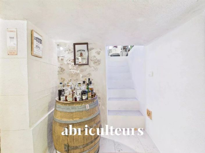 Image No.14-3 Bed House for sale