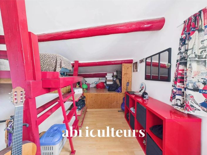 Image No.29-3 Bed House for sale