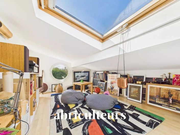 Image No.16-3 Bed House for sale