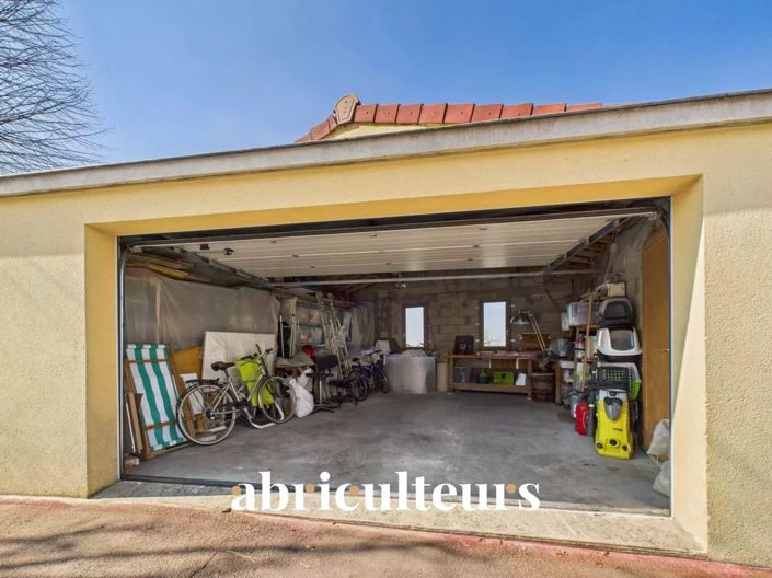 Image No.21-3 Bed House for sale