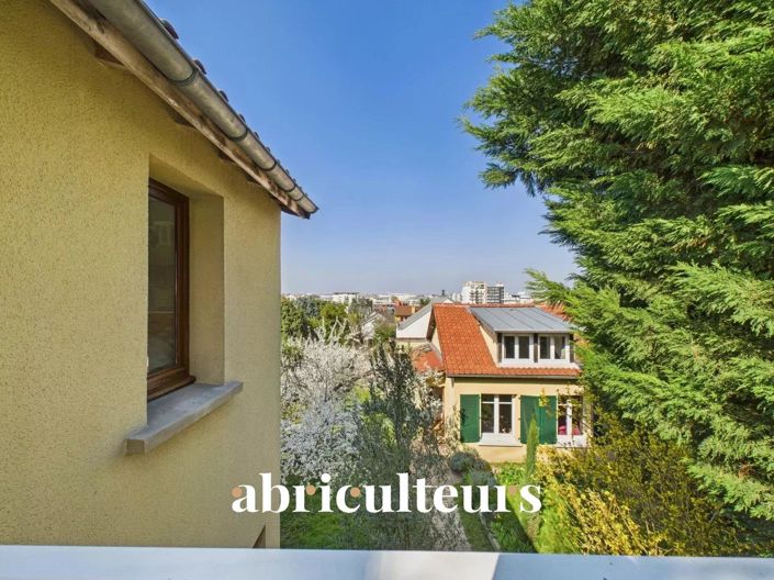 Image No.24-3 Bed House for sale