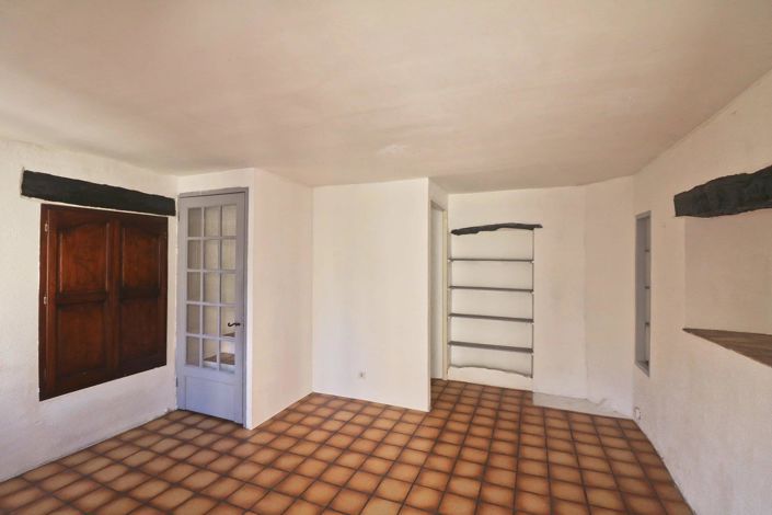 Image No.3-1 Bed House for sale