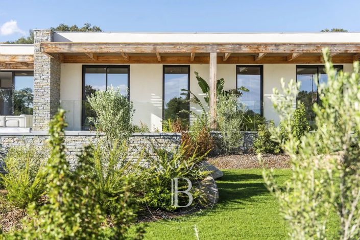 Image No.21-Maison de 4 chambres à vendre à Corse