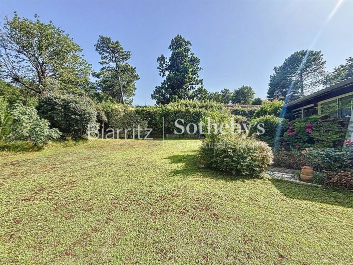 Image No.11-3 Bed House for sale