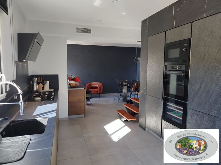 Image No.4-Propriété de 4 chambres à vendre à Sorgues