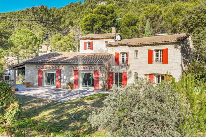 Image No.2-4 Bed House for sale