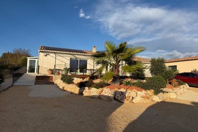 Maison de 3 chambres à vendre à Uzès