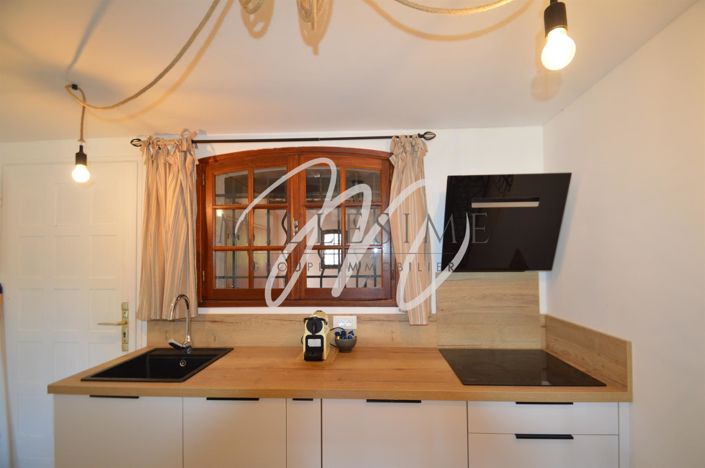 Image No.10-1 Bed Property for sale