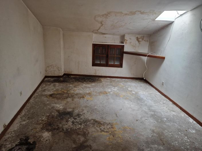 Image No.6-3 Bed House for sale