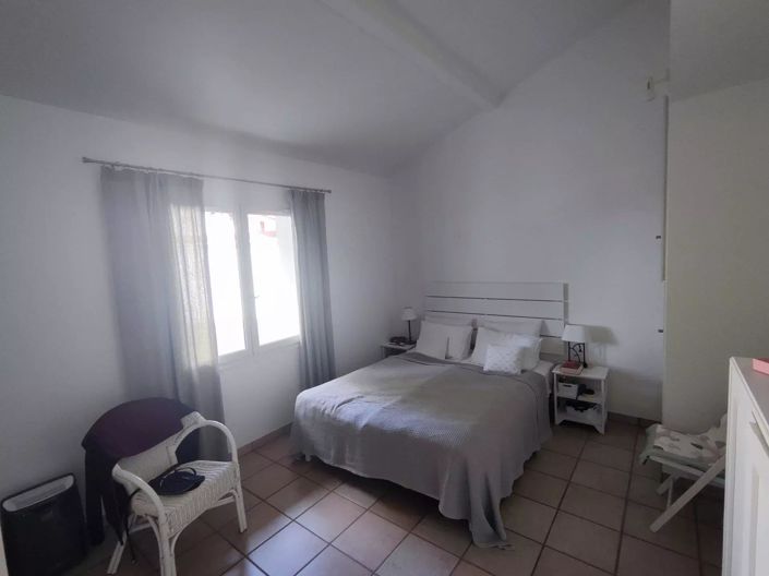 Image No.12-4 Bed House for sale