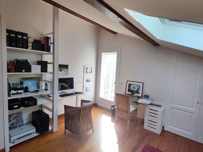 Image No.16-4 Bed House for sale