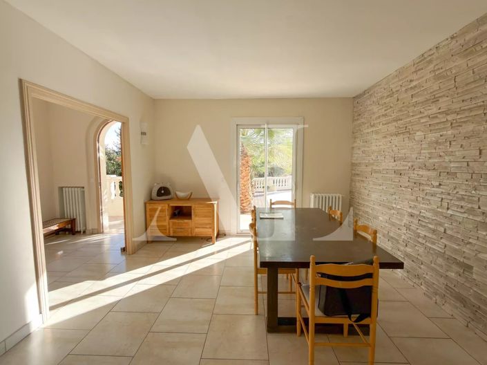 Image No.3-Maison de 5 chambres à vendre à Golfe Juan
