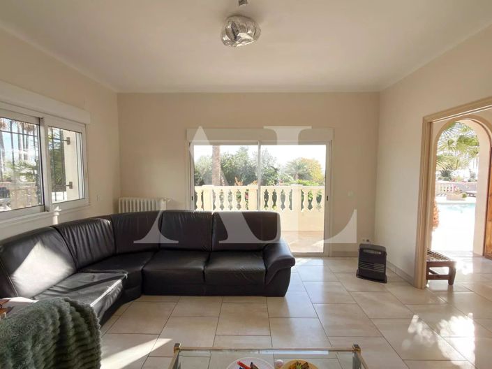 Image No.4-5 Bed House for sale