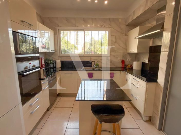 Image No.5-Maison de 5 chambres à vendre à Golfe Juan