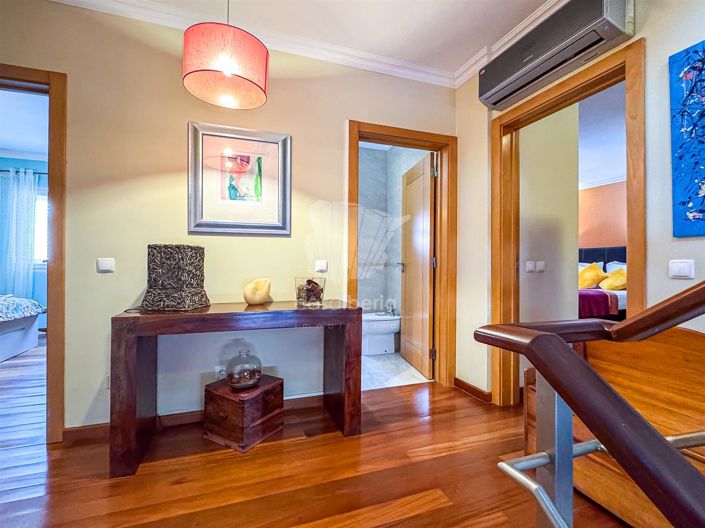 Image No.28-4 Bed House for sale