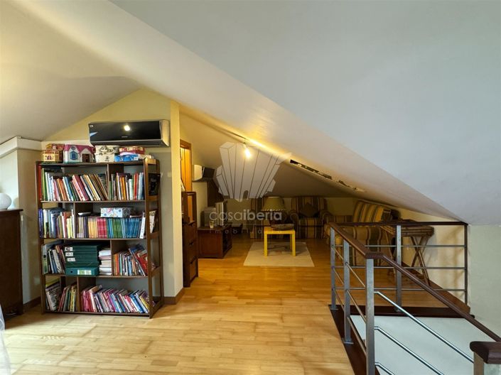 Image No.32-4 Bed House for sale