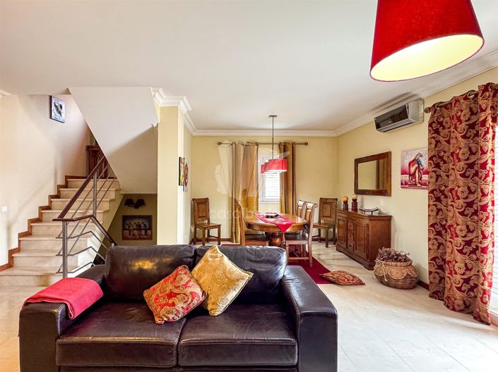 Image No.9-4 Bed House for sale