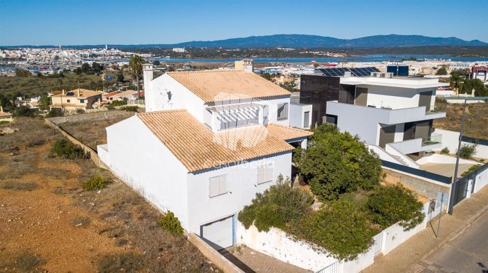 Image No.16-3 Bed House for sale