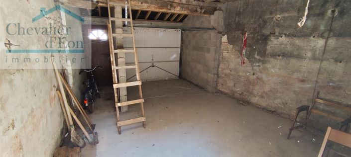 Image No.19-3 Bed House for sale