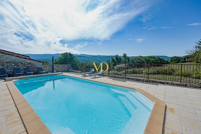 Image No.16-7 Bed House for sale