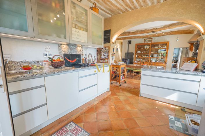 Image No.24-7 Bed House for sale