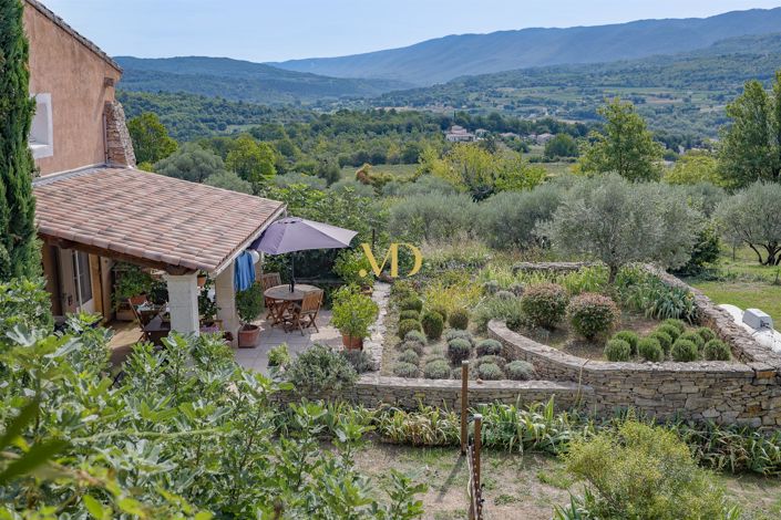 Image No.8-7 Bed House for sale