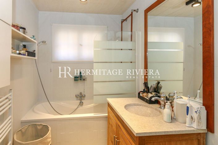 Image No.20-3 Bed House for sale