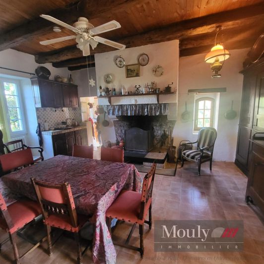 Image No.8-5 Bed House for sale