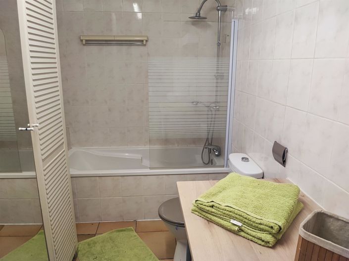 Image No.26-2 Bed House for sale