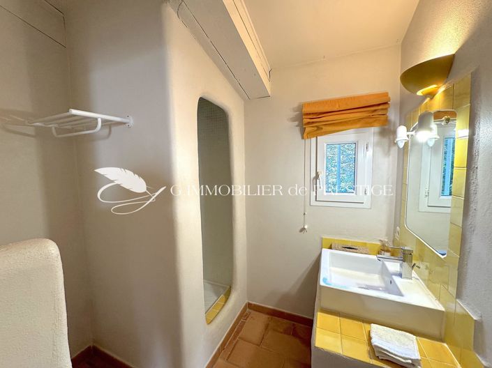 Image No.12-4 Bed House for sale