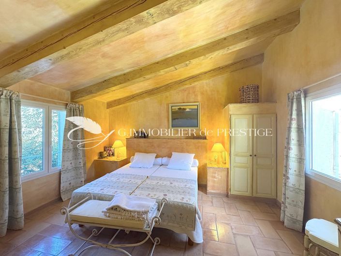 Image No.13-4 Bed House for sale