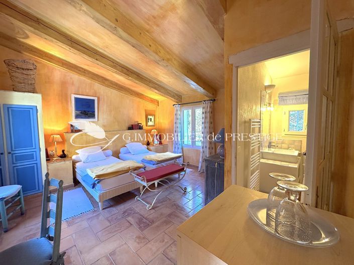 Image No.16-4 Bed House for sale