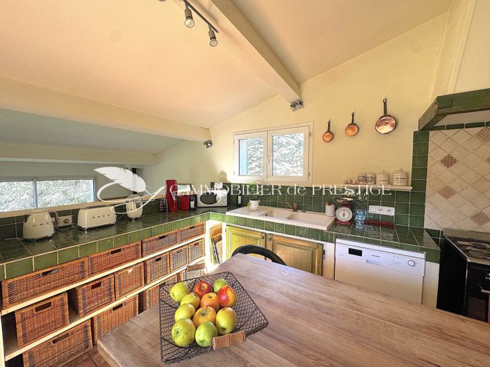 Image No.5-4 Bed House for sale