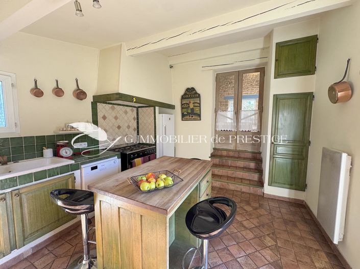 Image No.6-4 Bed House for sale